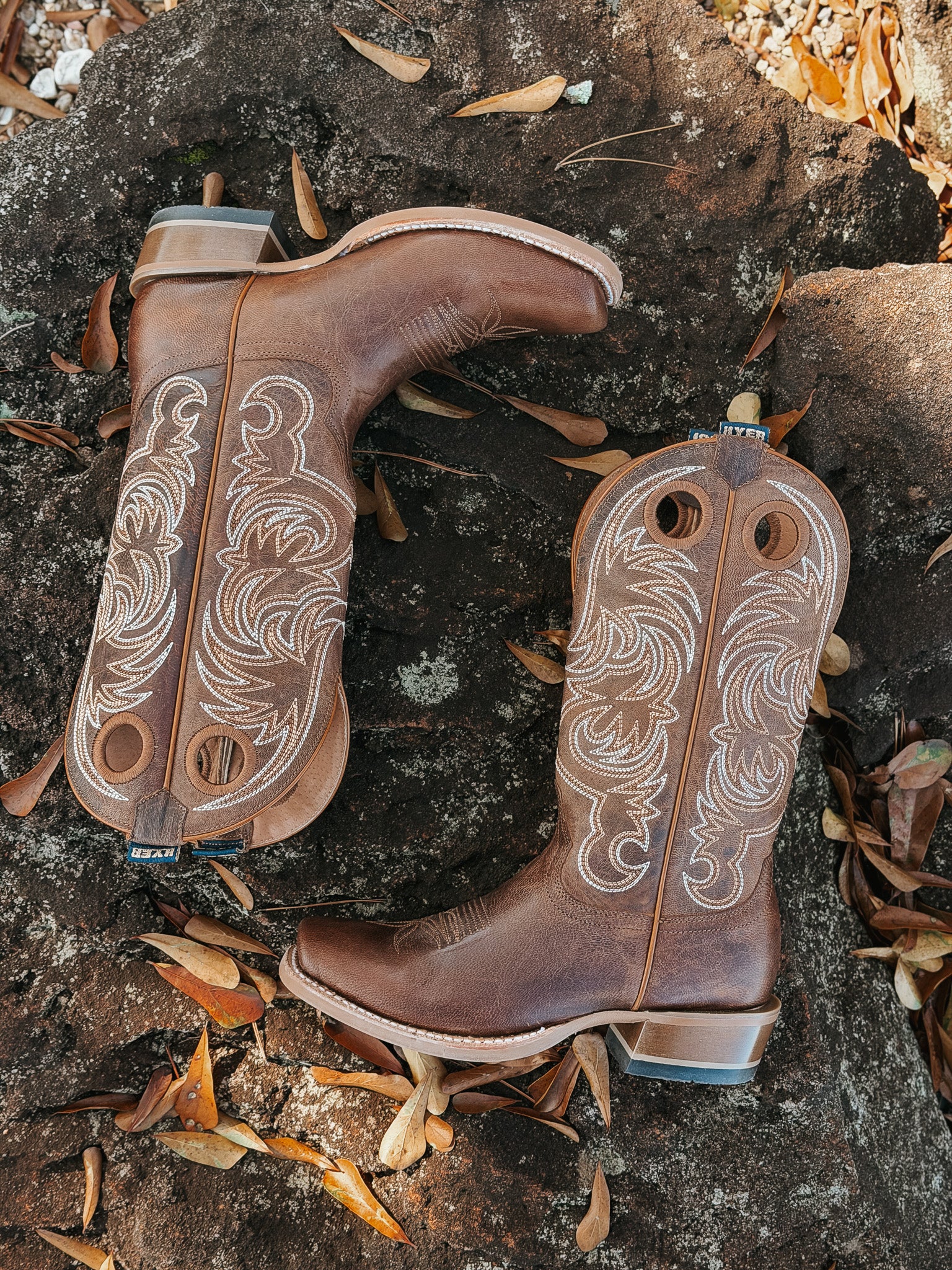HYER Men's Burrton Western Boots - Image 12