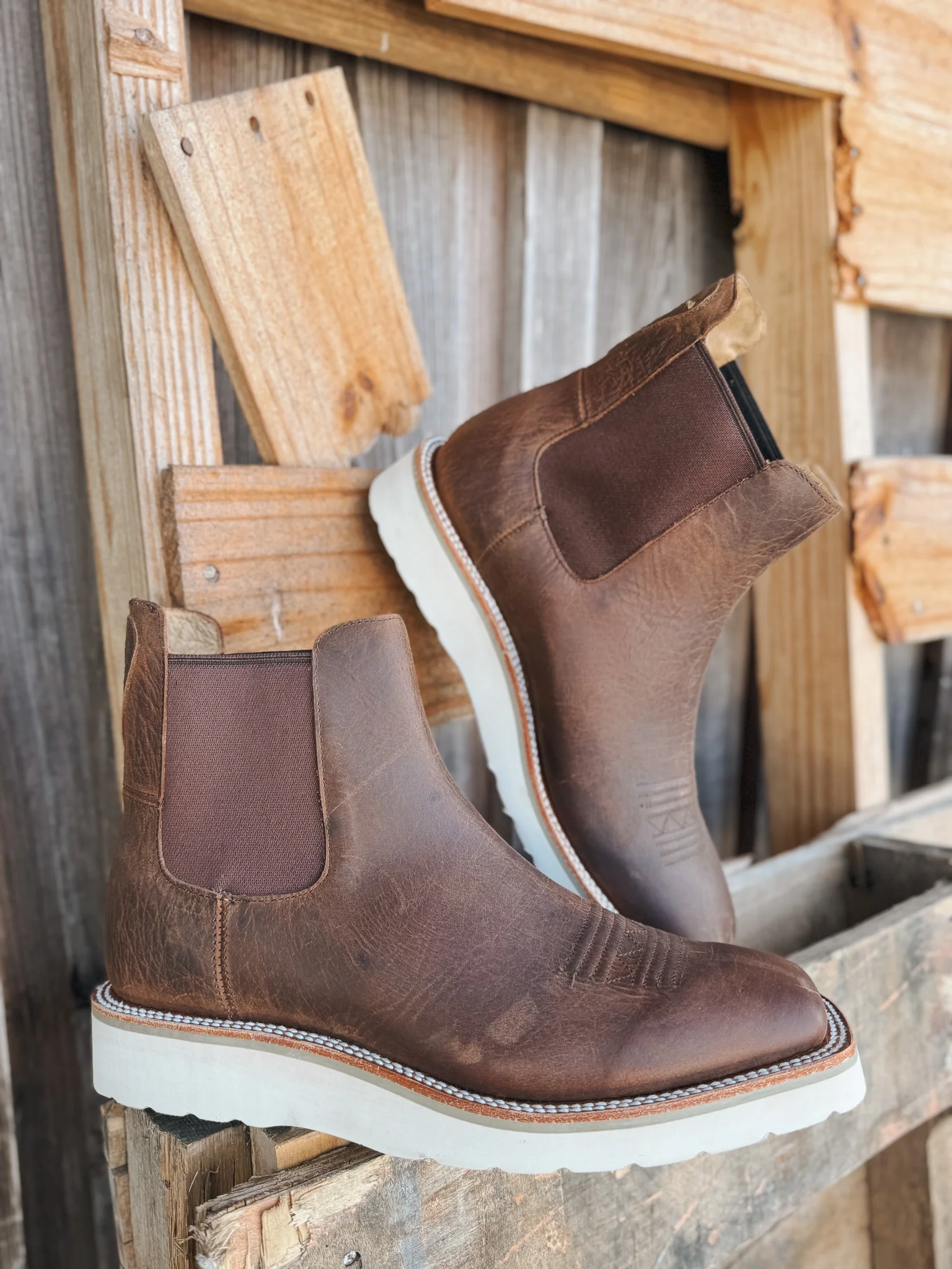 Men's Horse Power Chelsea Boot - Image 4