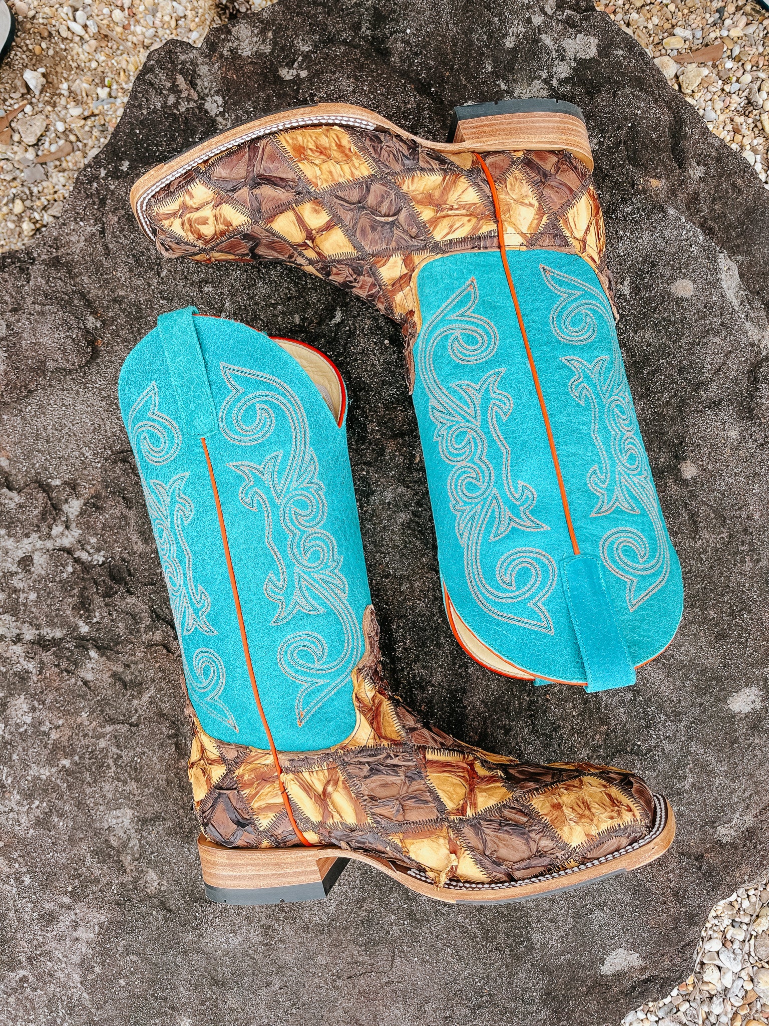 Men's Horse Power Patchwork Big Bass Cowboy Boots - Image 9