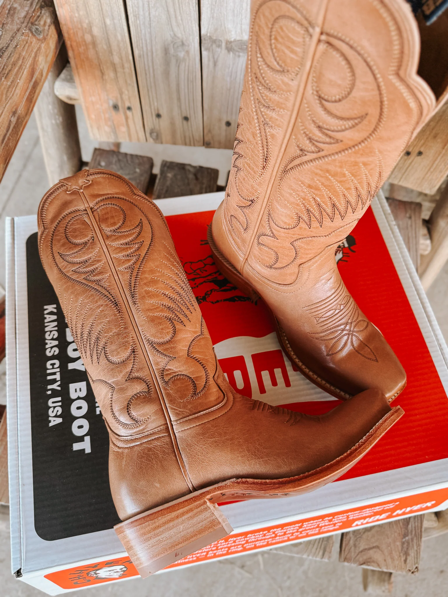 Women's Hyer Leawood Honey Mestizo Boots - Image 14