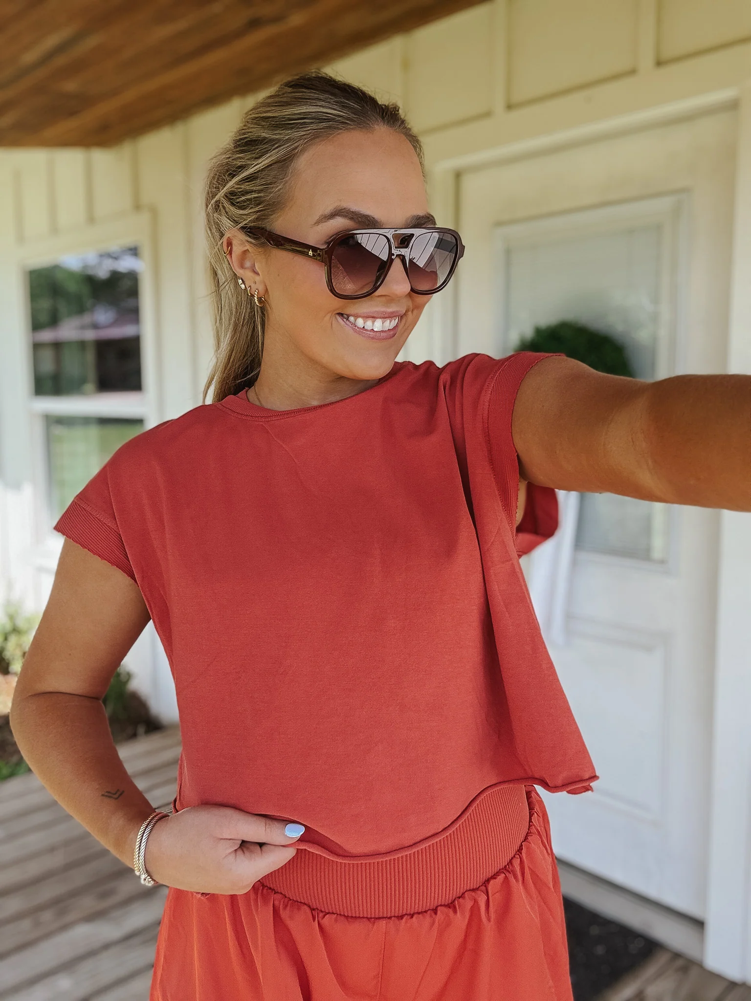 Everyday Comfort Top in Brick Red - Image 4