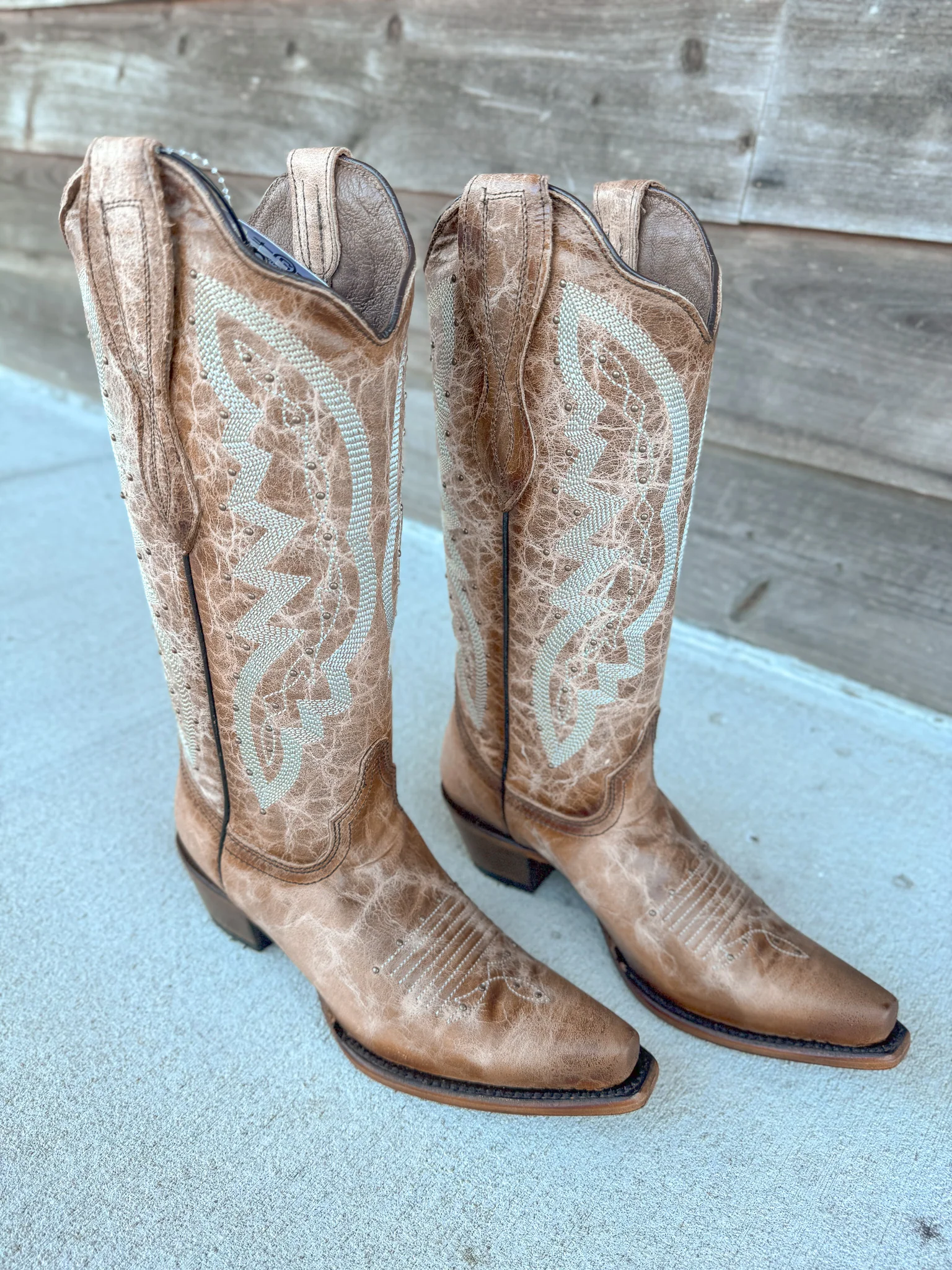 Circle G by Corral Ladies Embroidery & Studs Brown Boots - Image 4