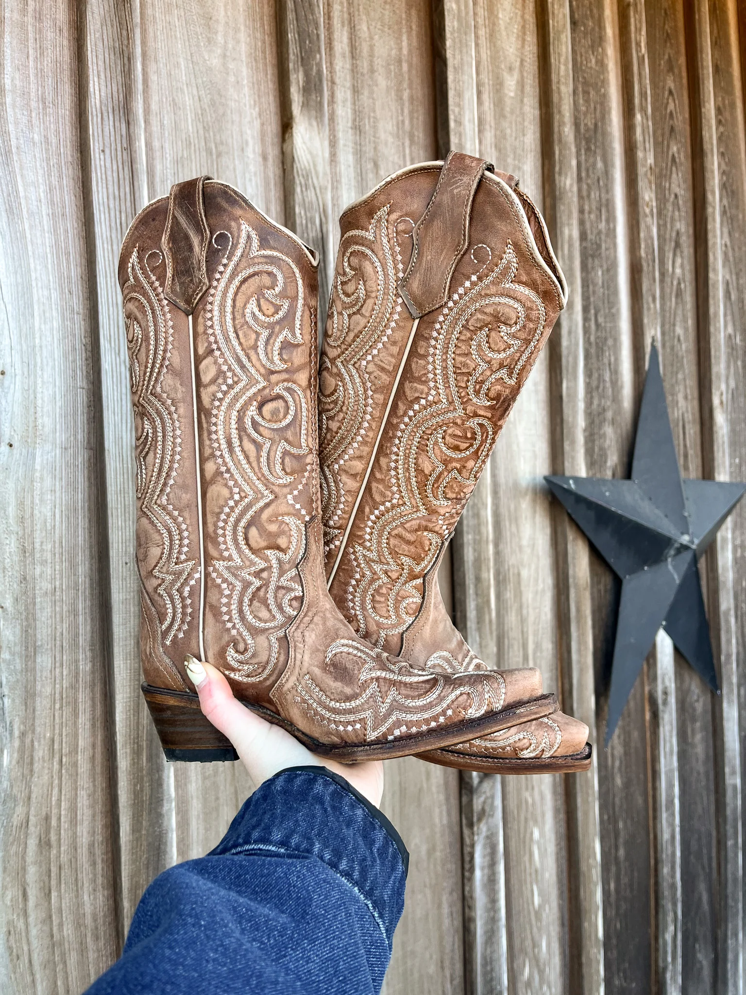 WOMEN'S CIRCLE G BY CORRAL BROWN SEQUENCE EMBROIDERY BOOTS - Image 14