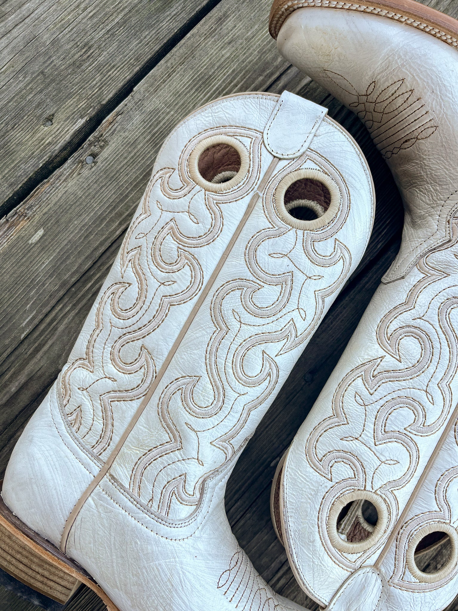 Women's Corral Pearl Cutout Embroidered Square Toe Western Boots - Image 10