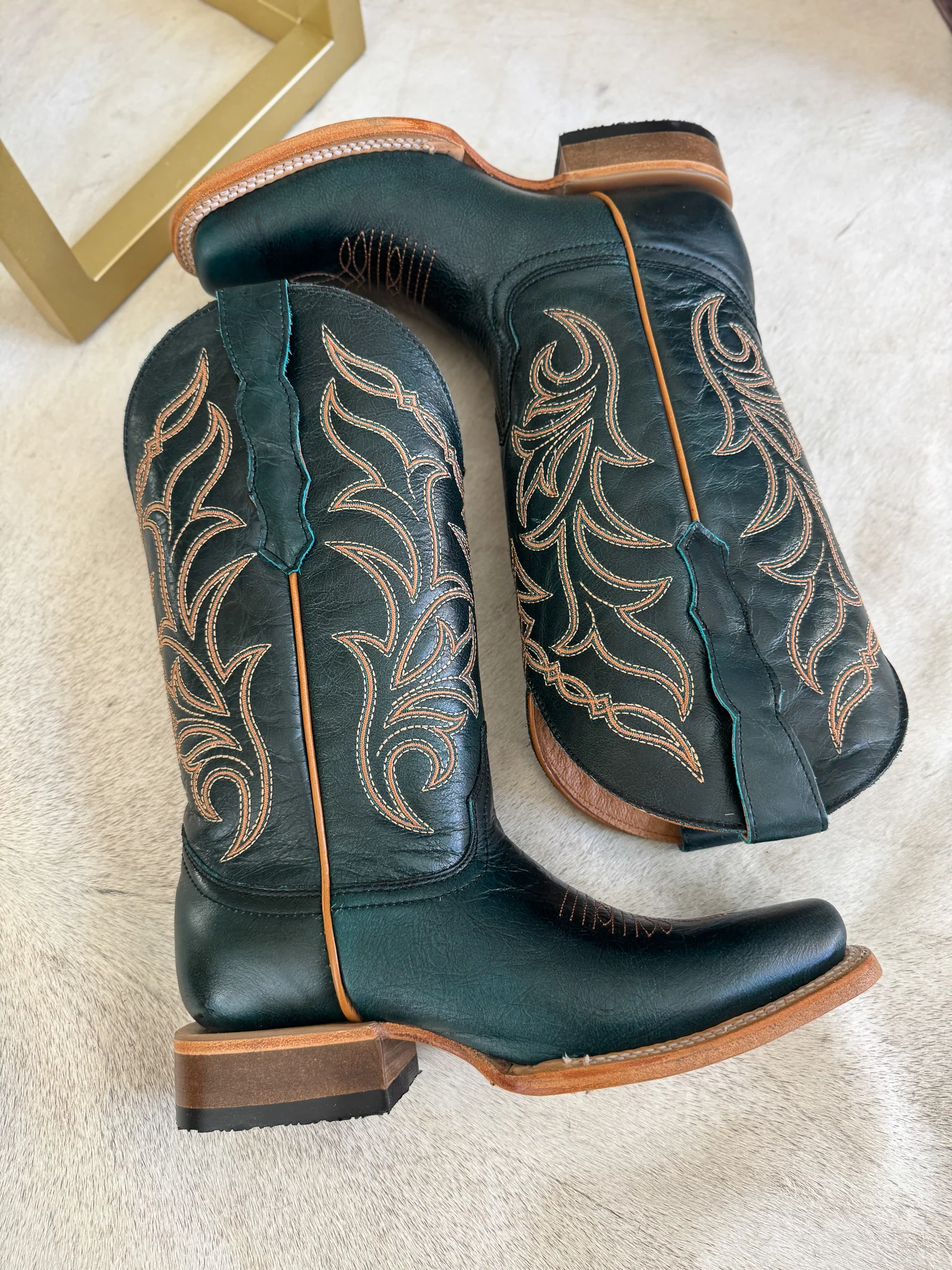 Women's Circle G Embroidery Boots - Image 17
