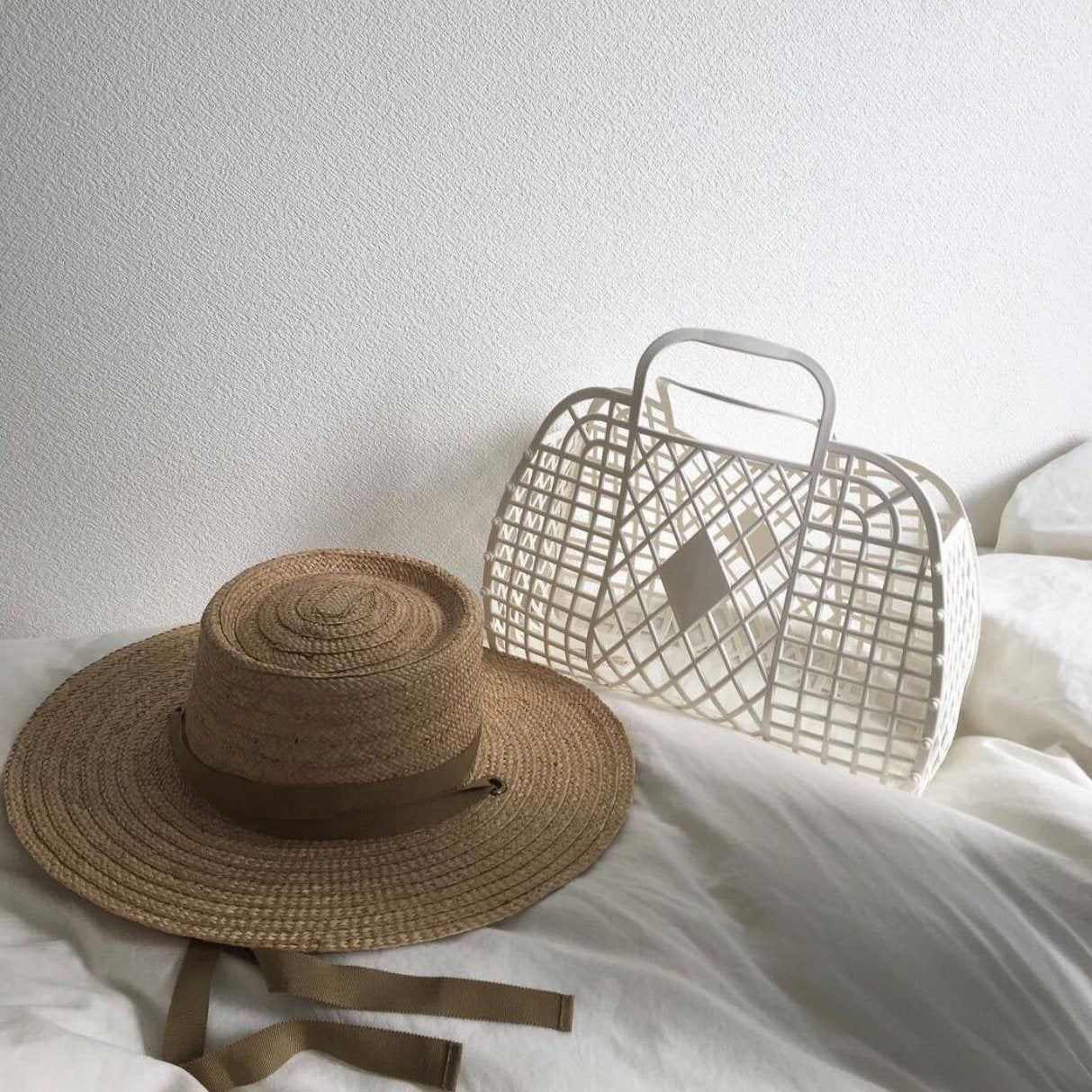 Retro Large Basket in Cream - Image 4