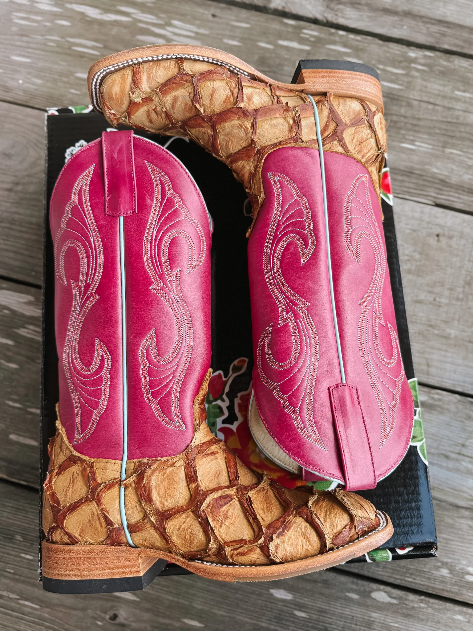 Women's Macie Bean Pink Antique Saddle Pirarucu Boots - Image 5