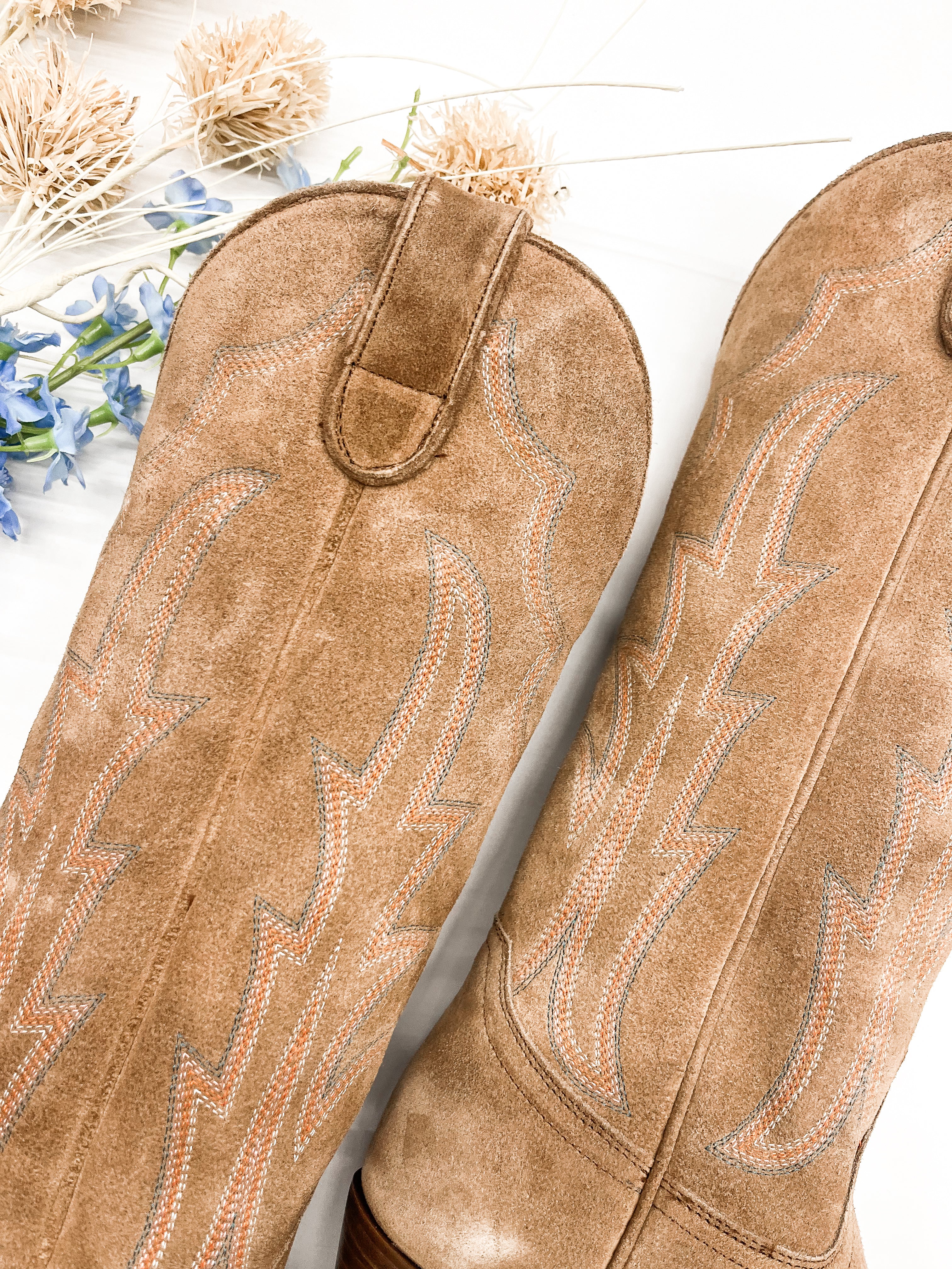 WOMEN'S MACIE BEAN TOP HAND | MIND YOUR OWN BISCUITS BOOTS - Image 7