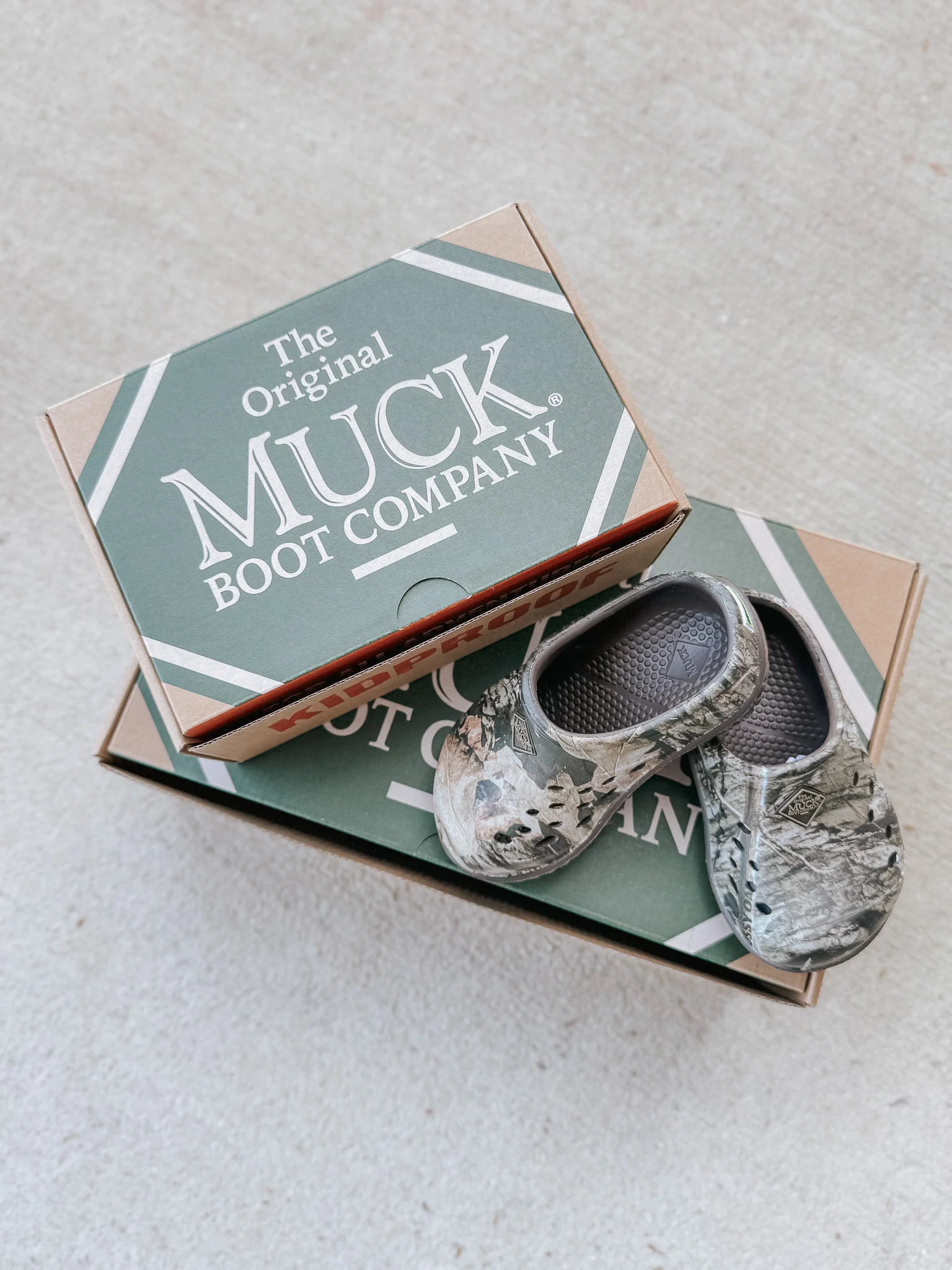BIG KIDS' MOSSY OAK® COUNTRY DNA™ MUCKSTER LITE EVA CLOG - Image 10