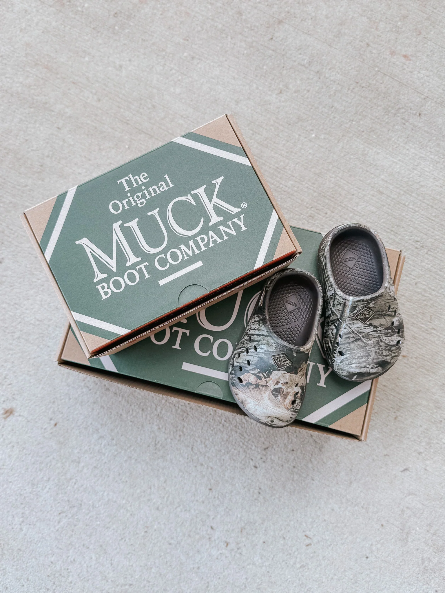 BIG KIDS' MOSSY OAK® COUNTRY DNA™ MUCKSTER LITE EVA CLOG - Image 11