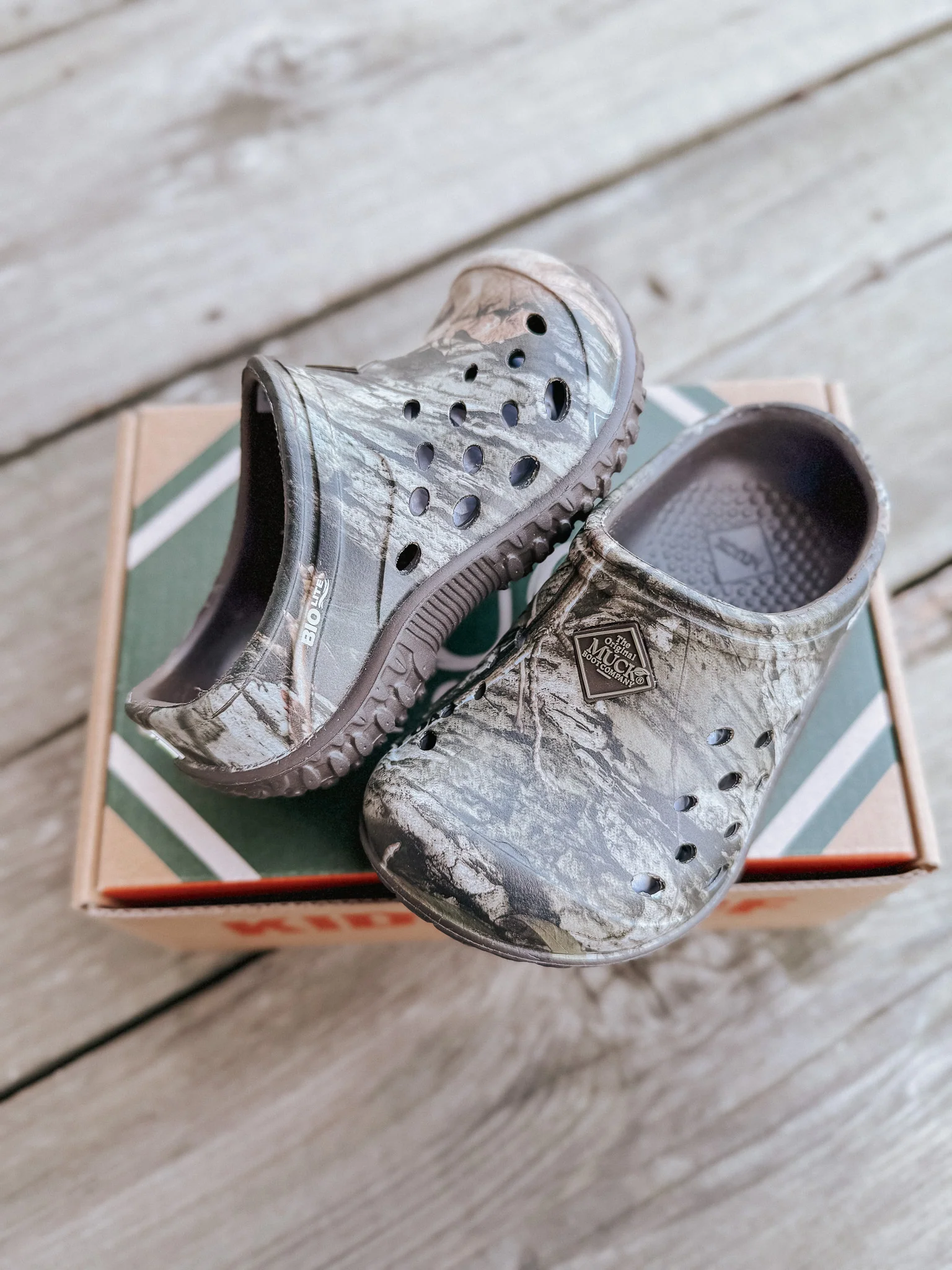 BIG KIDS' MOSSY OAK® COUNTRY DNA™ MUCKSTER LITE EVA CLOG - Image 3