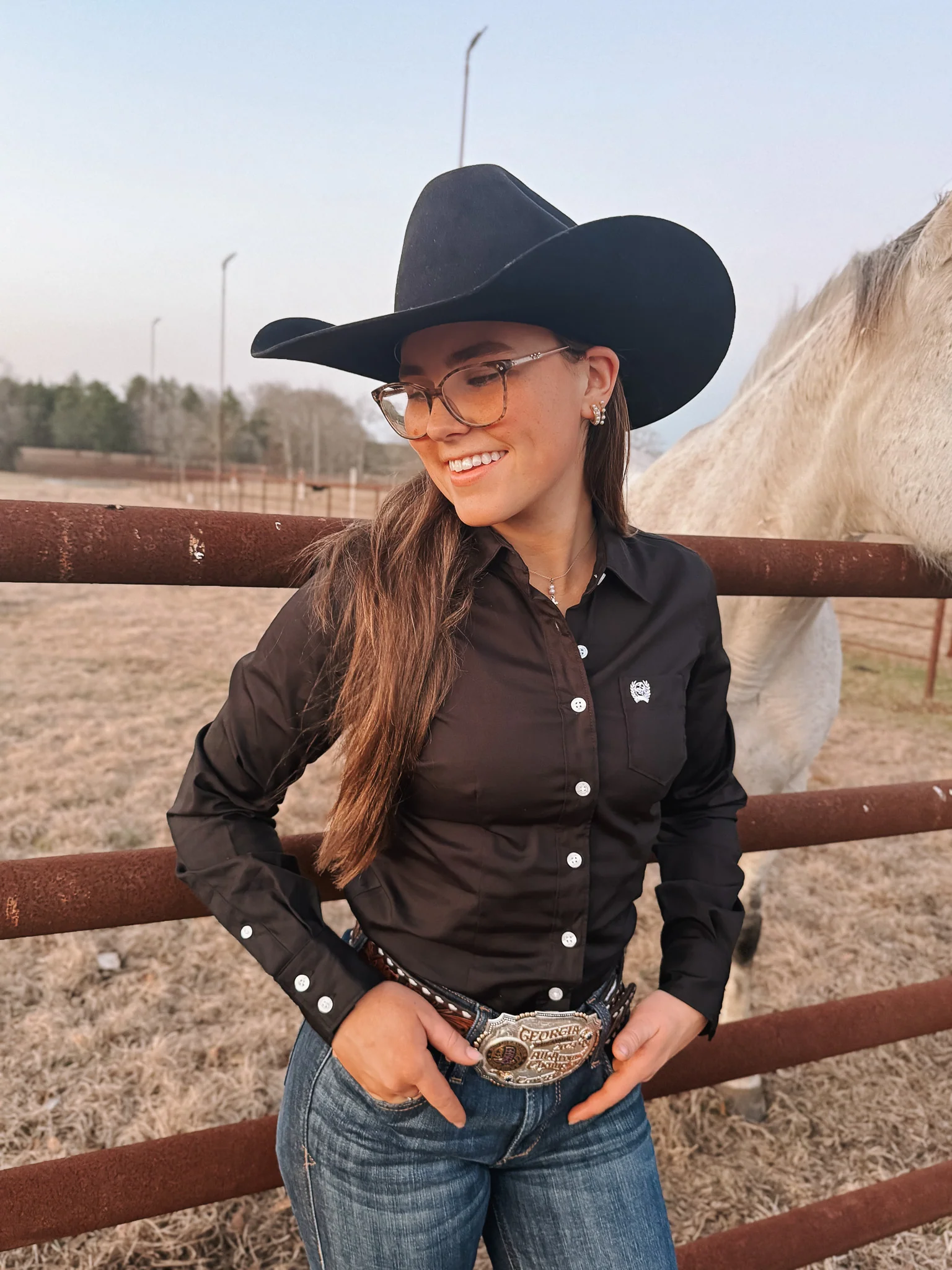 Cinch Women's Long Sleeve Button Down in Solid Black - Image 8