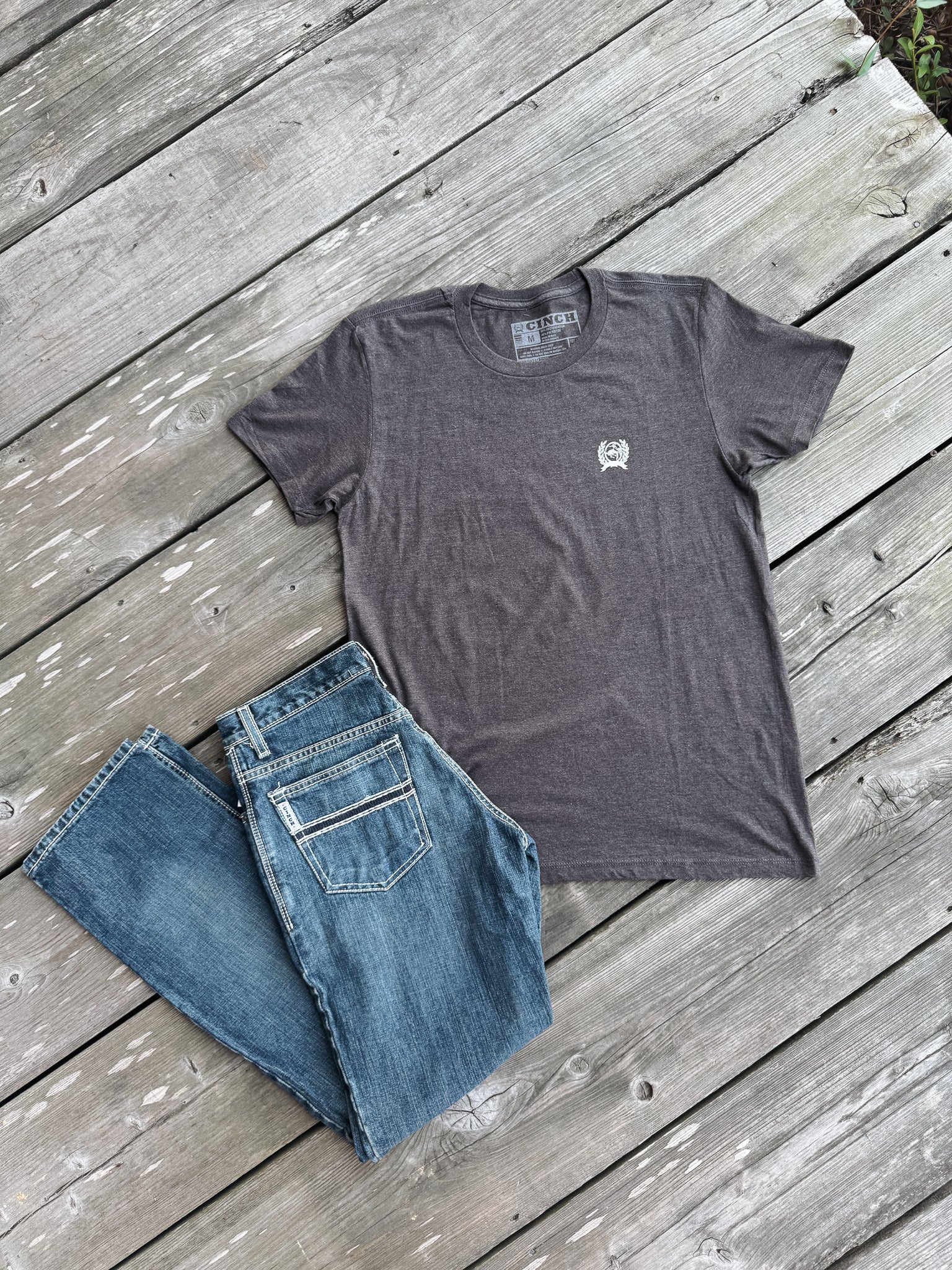 Cinch Back Logo T-Shirt in Charcoal - Image 5