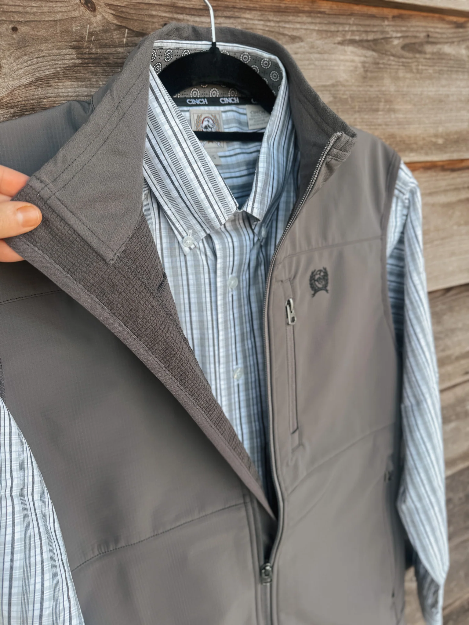 Men's Cinch Gray Windproof Zip Up Vest - Image 2