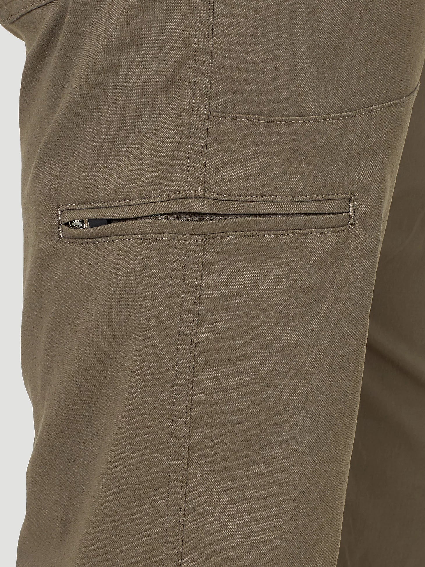 Men's Wrangler ATG Synthetic Utility Pant - Image 10