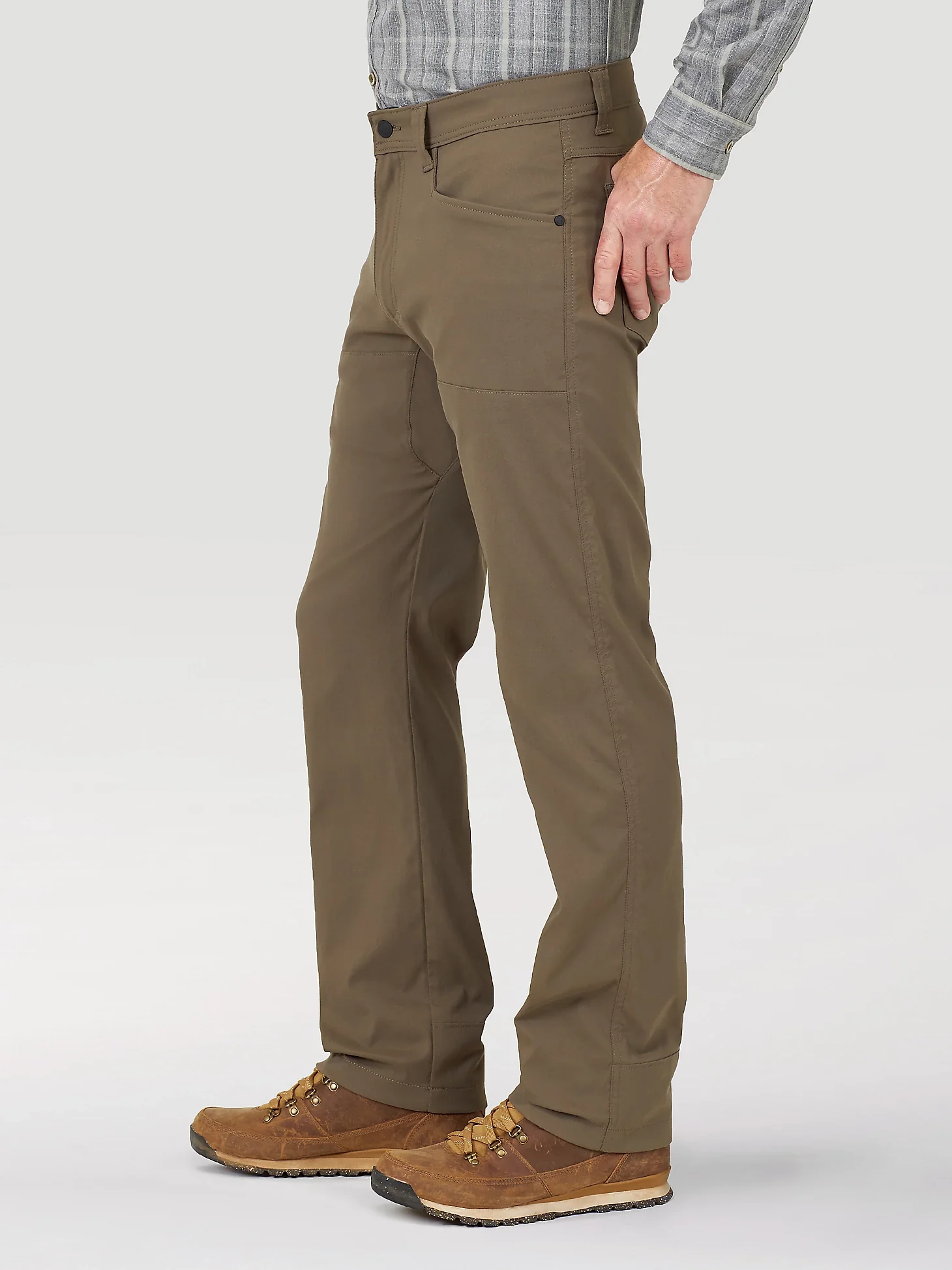 Men's Wrangler ATG Synthetic Utility Pant - Image 3