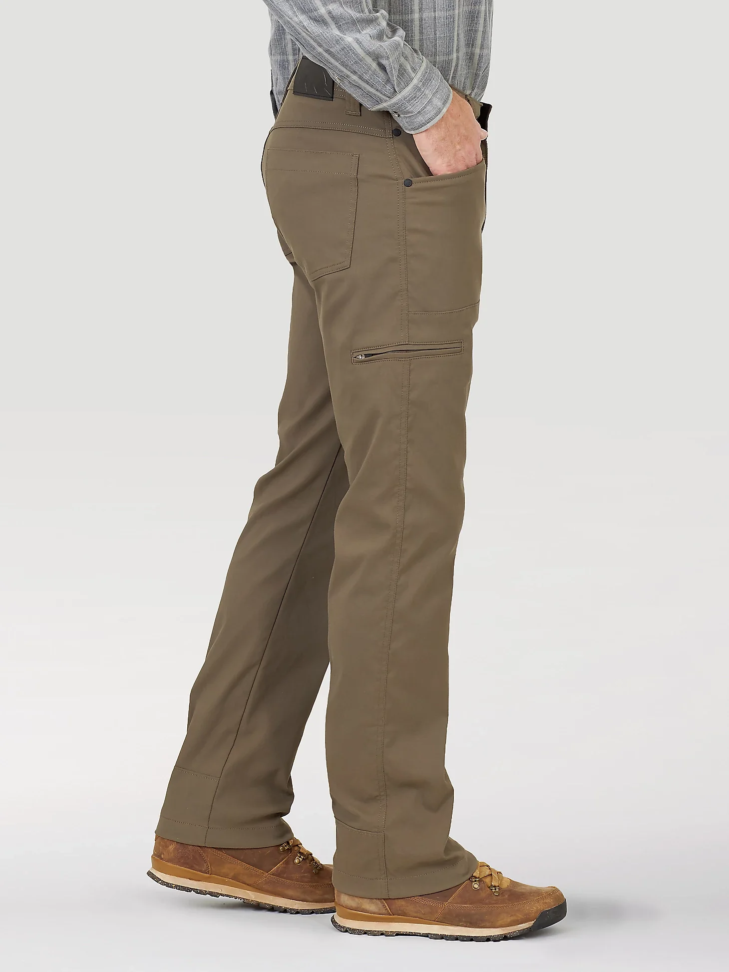 Men's Wrangler ATG Synthetic Utility Pant - Image 4