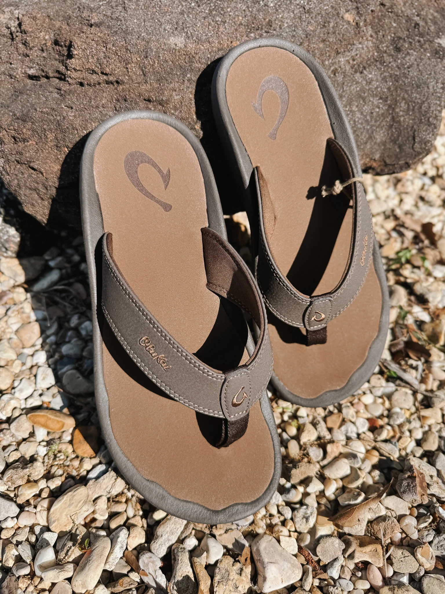 Men's Olukai ‘Ohana Dark Java-Ray Sandal - Image 12