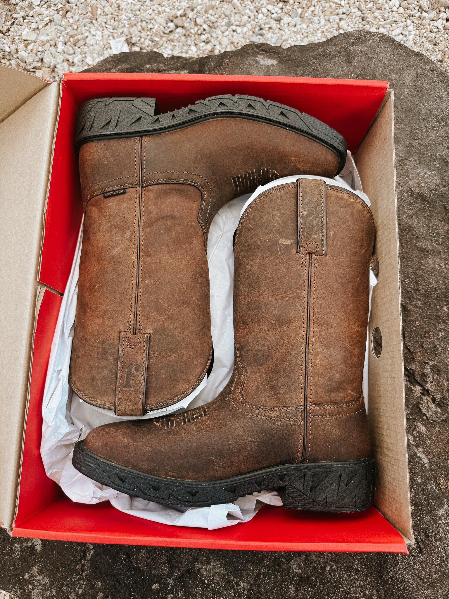 Justin Men's 11" Trencher Square Toe Waterproof Boots - Image 9