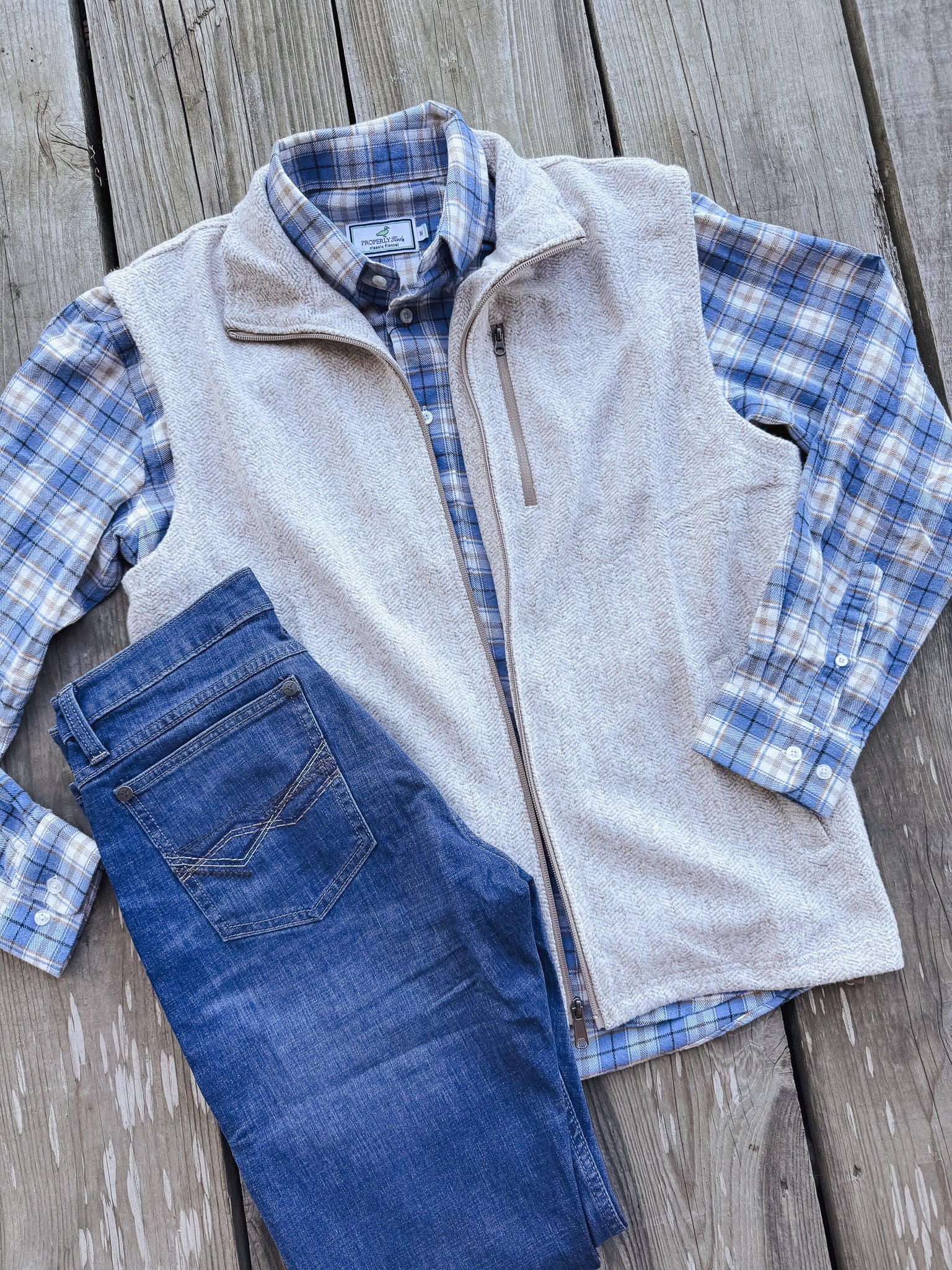 Men's Properly Tied Upland Vest in Cream - Image 8