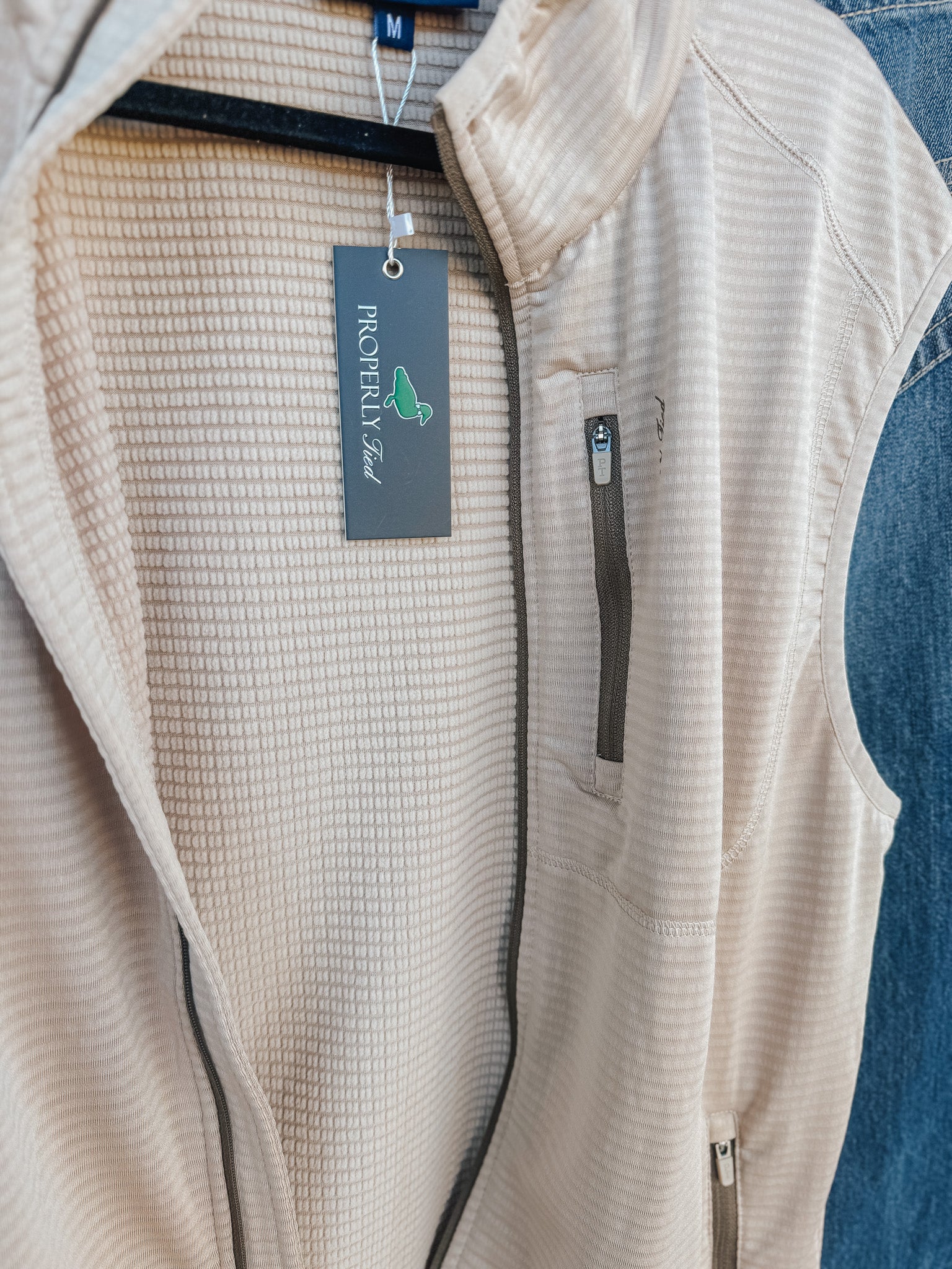 Men's Properly Tied Fairhope Vest In Khaki - Image 4
