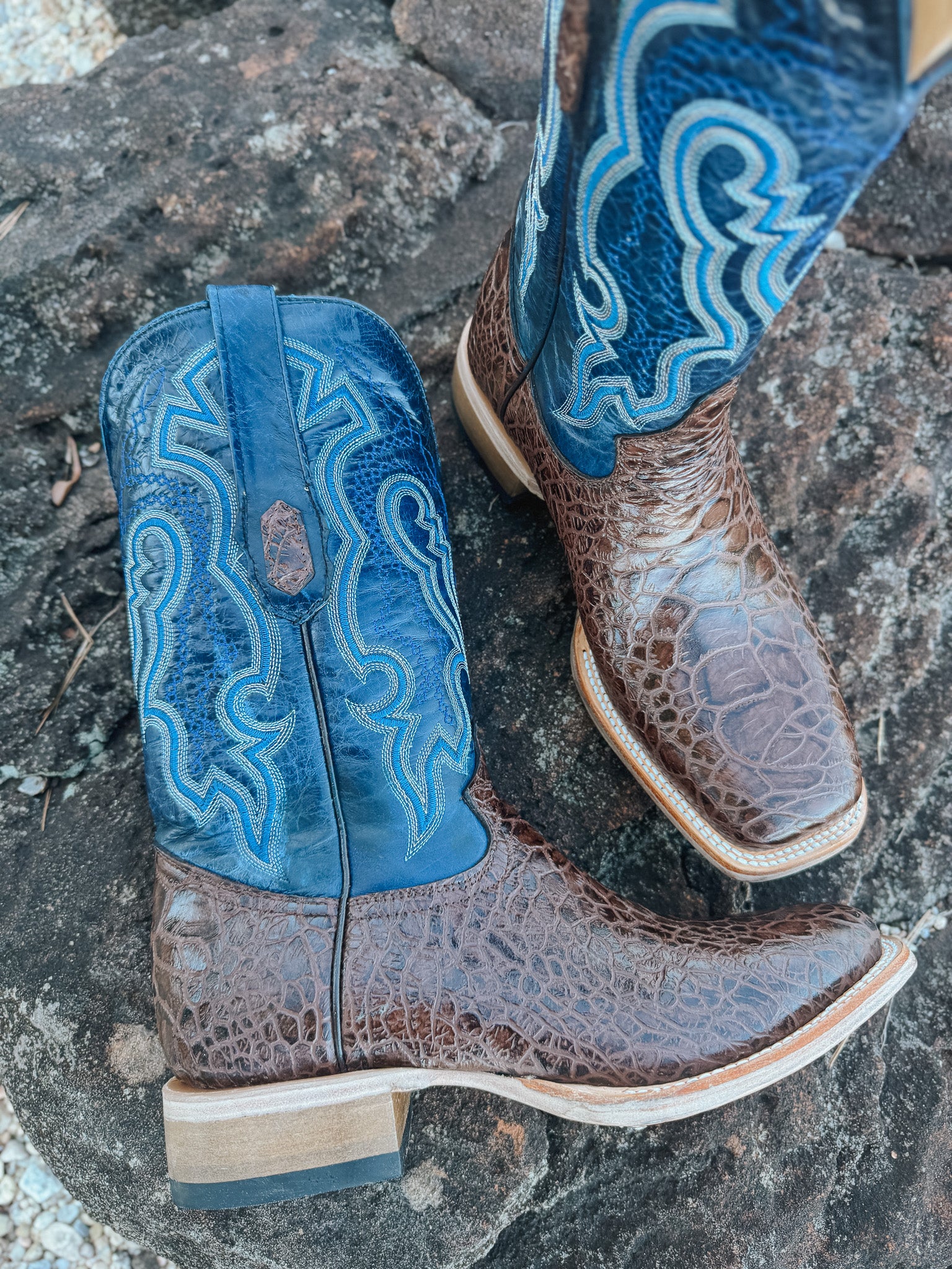 Men's Cowtown Brown Sea Turtle Print Leather Boots - Image 10