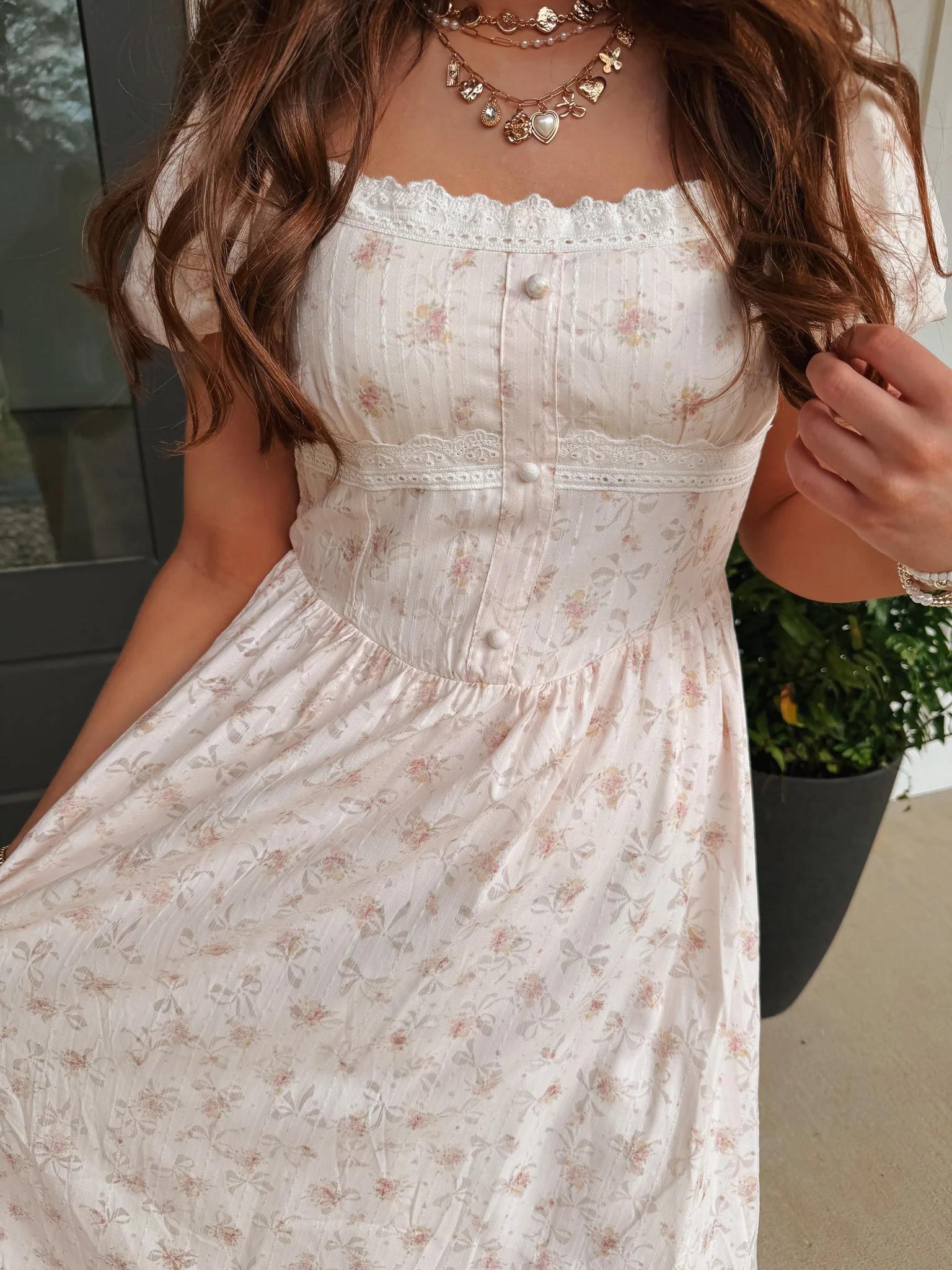 Vintage Charm Midi Dress in Blush - Image 7
