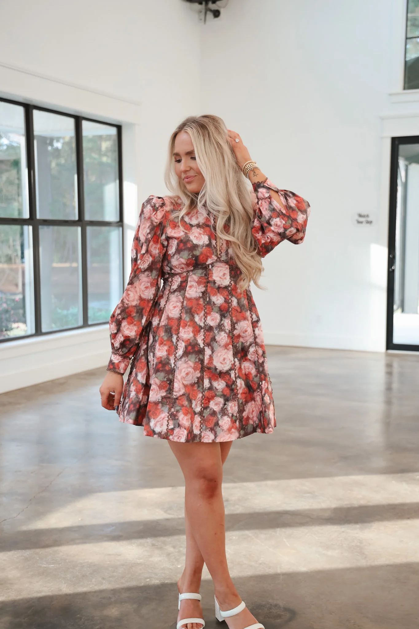 Dinner Party Chic Dress - Image 5