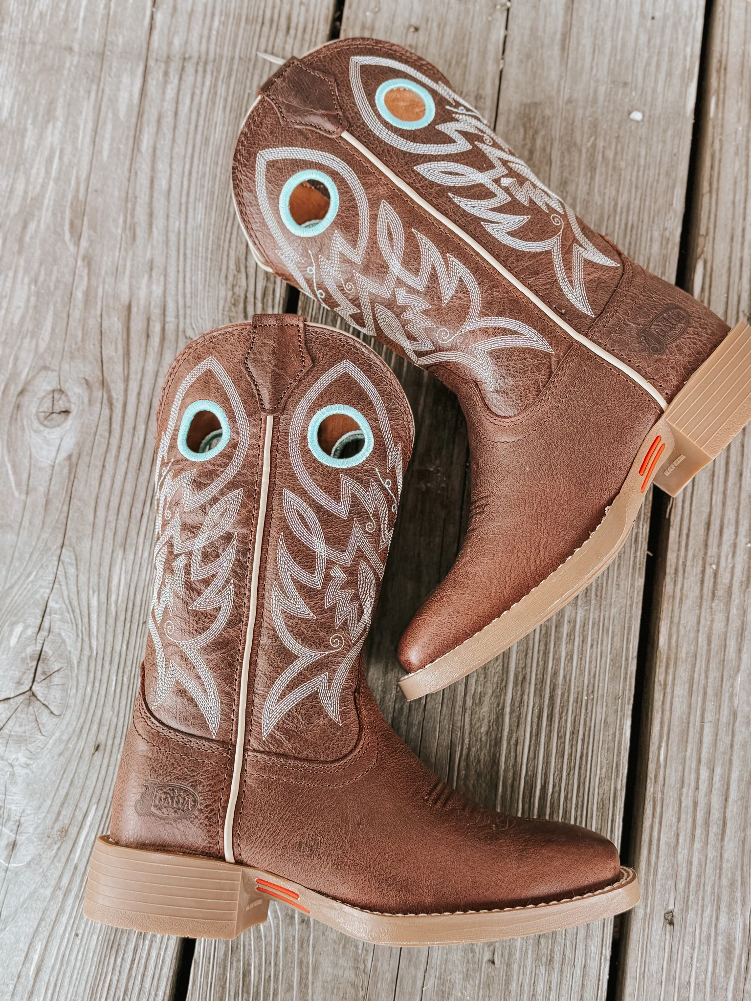 Justin Women's Liberty Boot - Spicy Brown Water Buffalo - Image 2