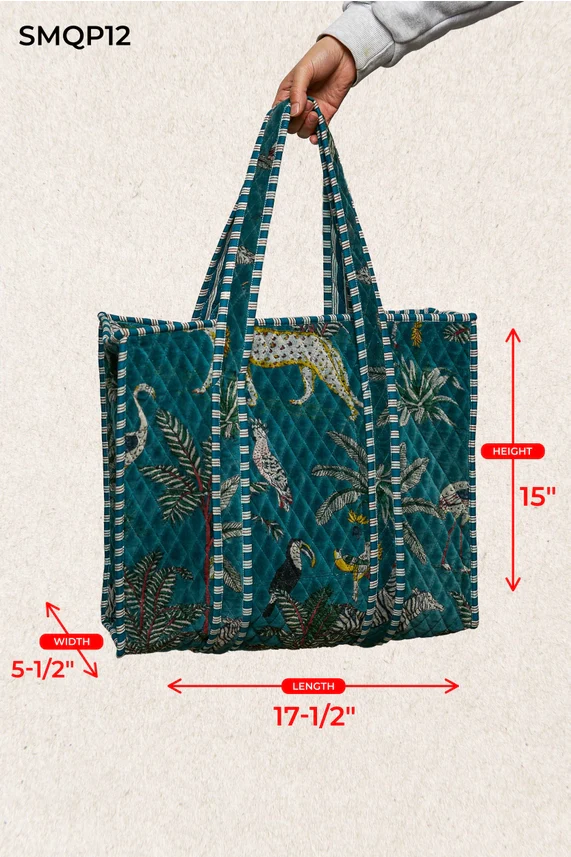 Quilted Large Everyday Tote in Green - Image 4
