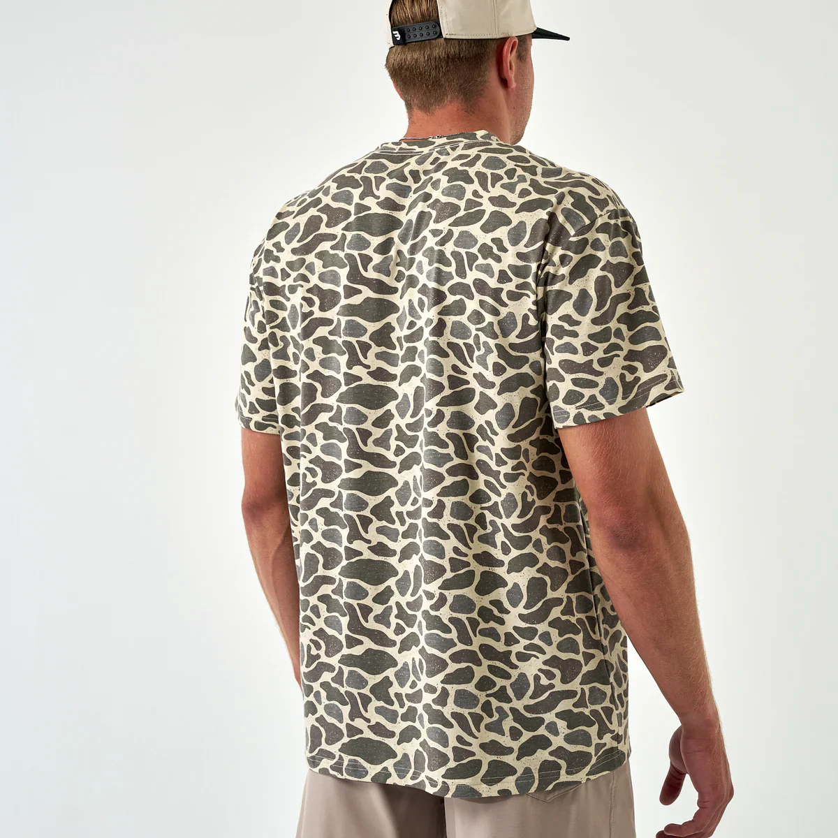 Burlebo Men's Pocket T-Shirt in Classic Deer Camo - Image 4