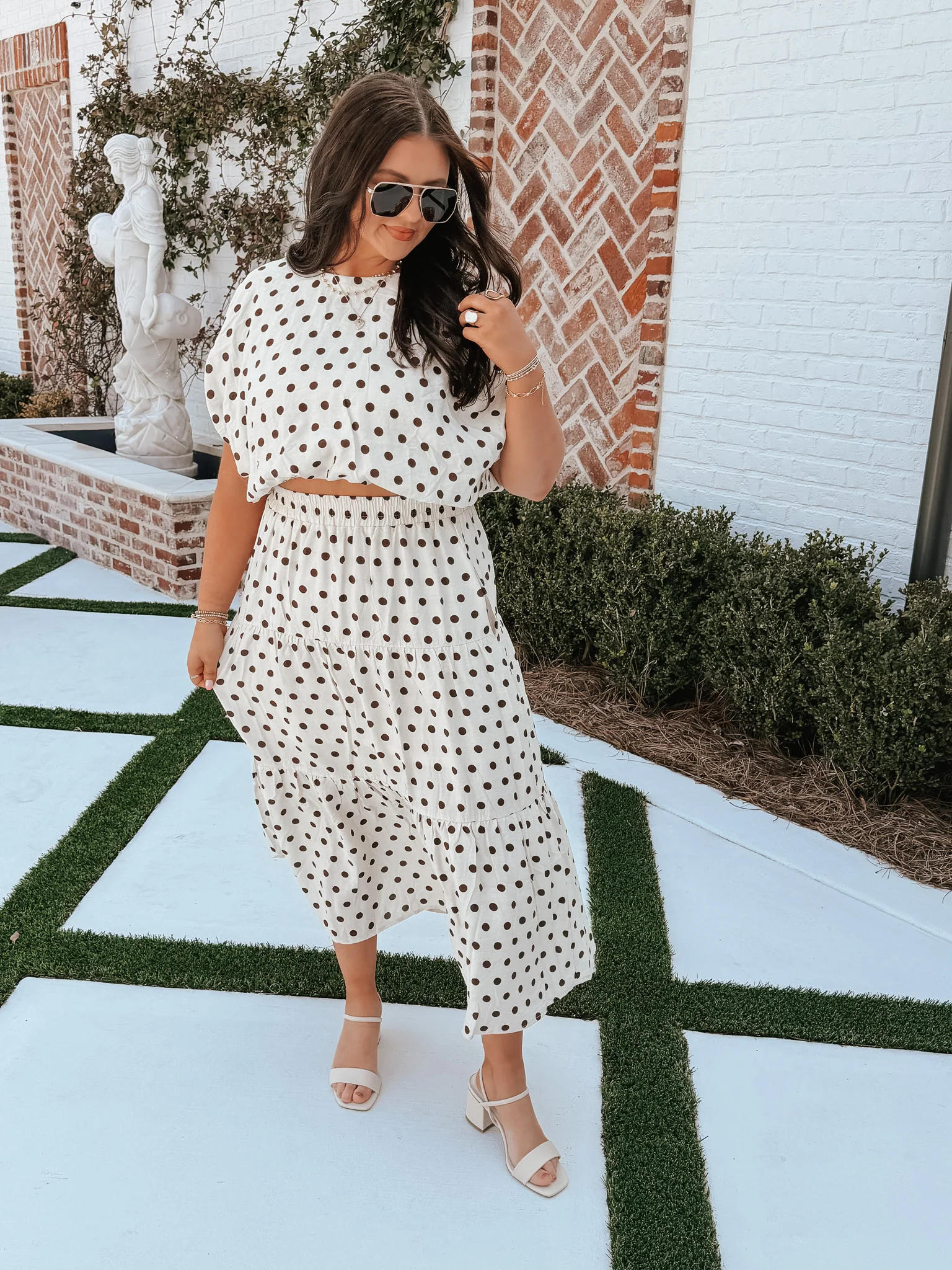 Courtyard Brunch Set in Cream - Image 6