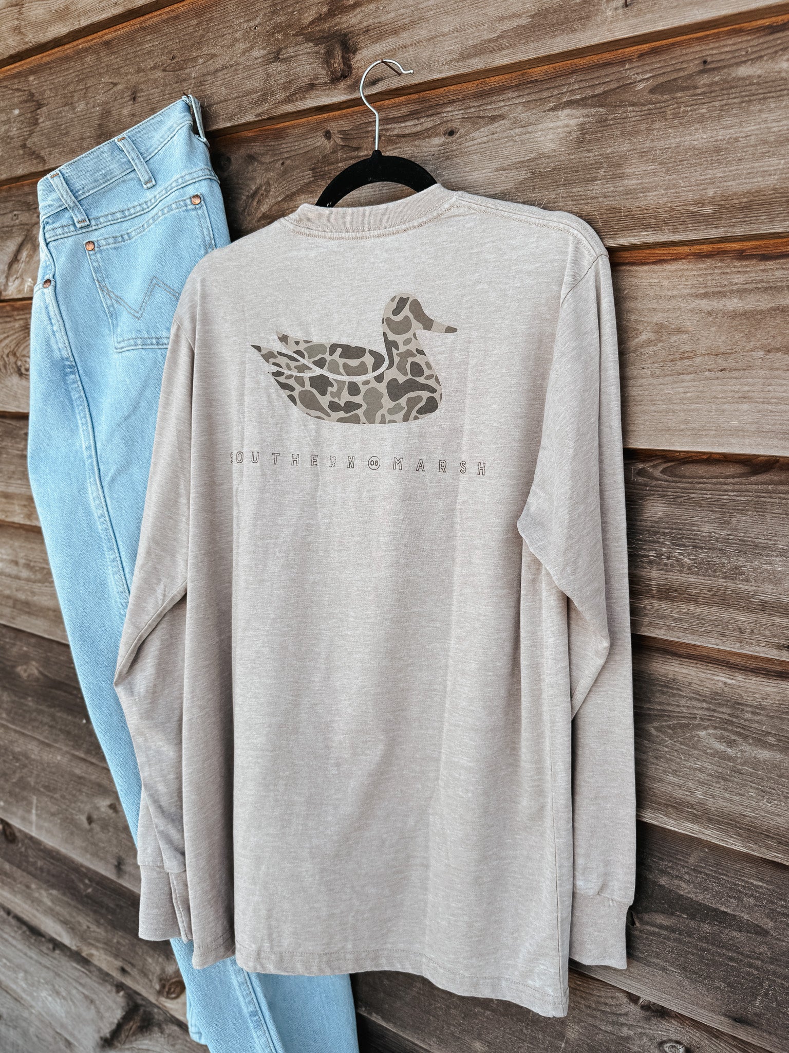 Southern Marsh Seawash™ Retro Duck Originals Long Sleeve T-Shirt in Taupe - Image 4
