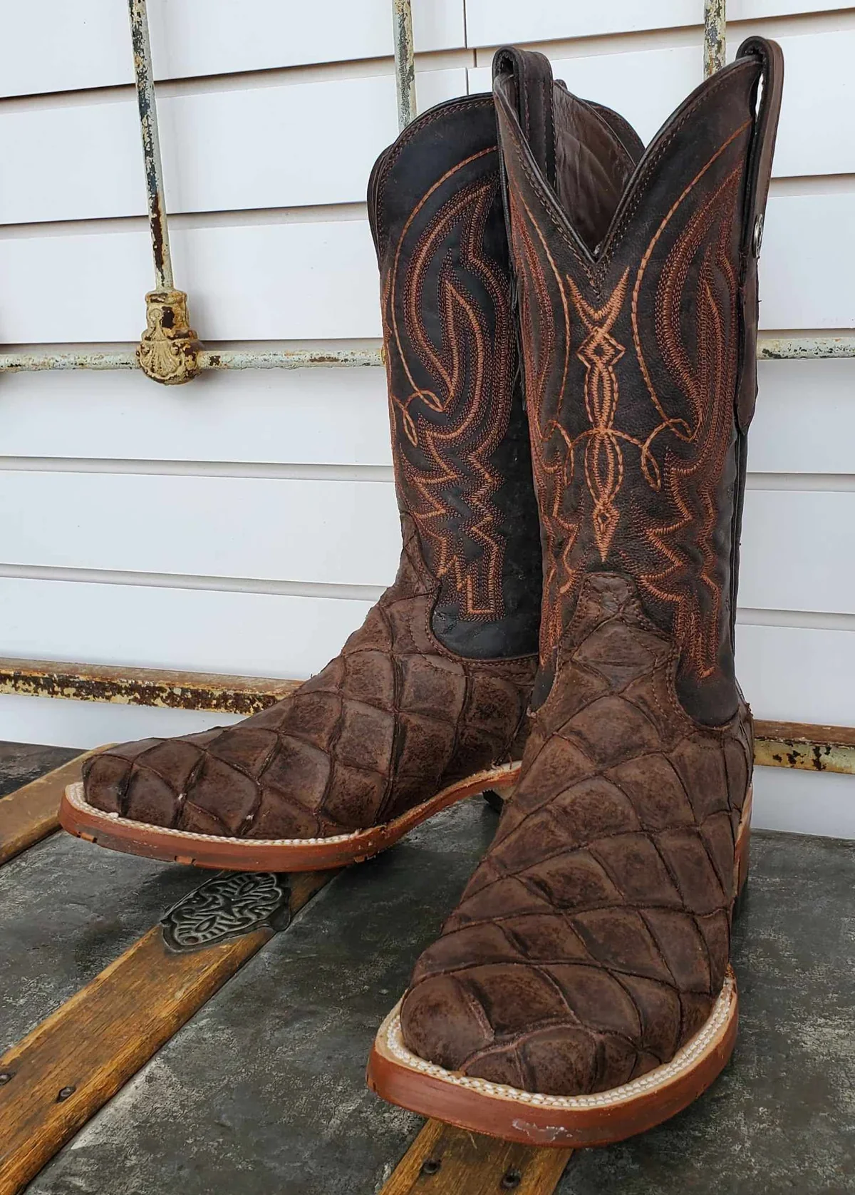 Tanner Mark Men's Monster Fish Print Boots - Image 2