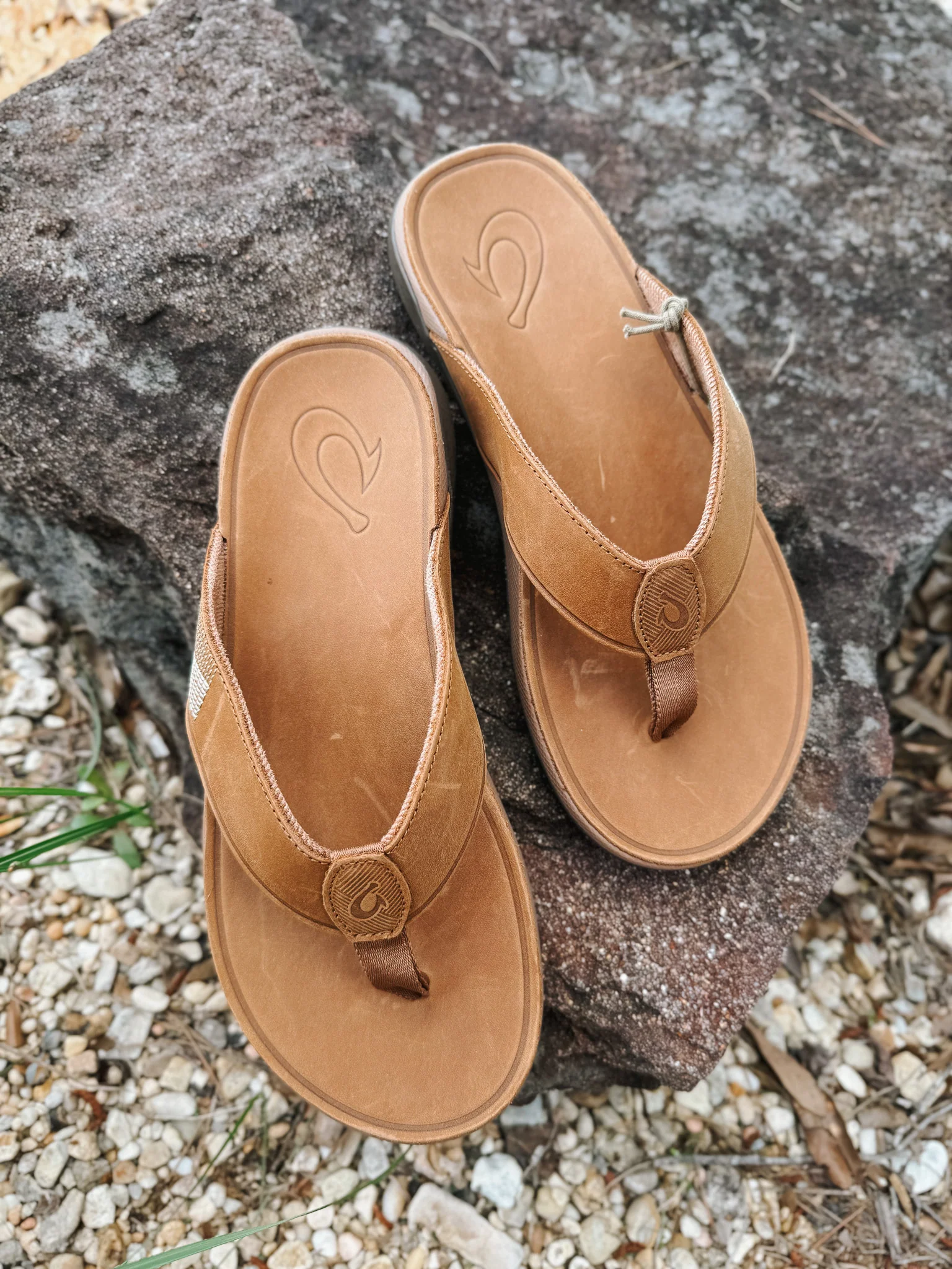 Men's Olukai Tuahine Toffee/Toffee Sandals - Image 11