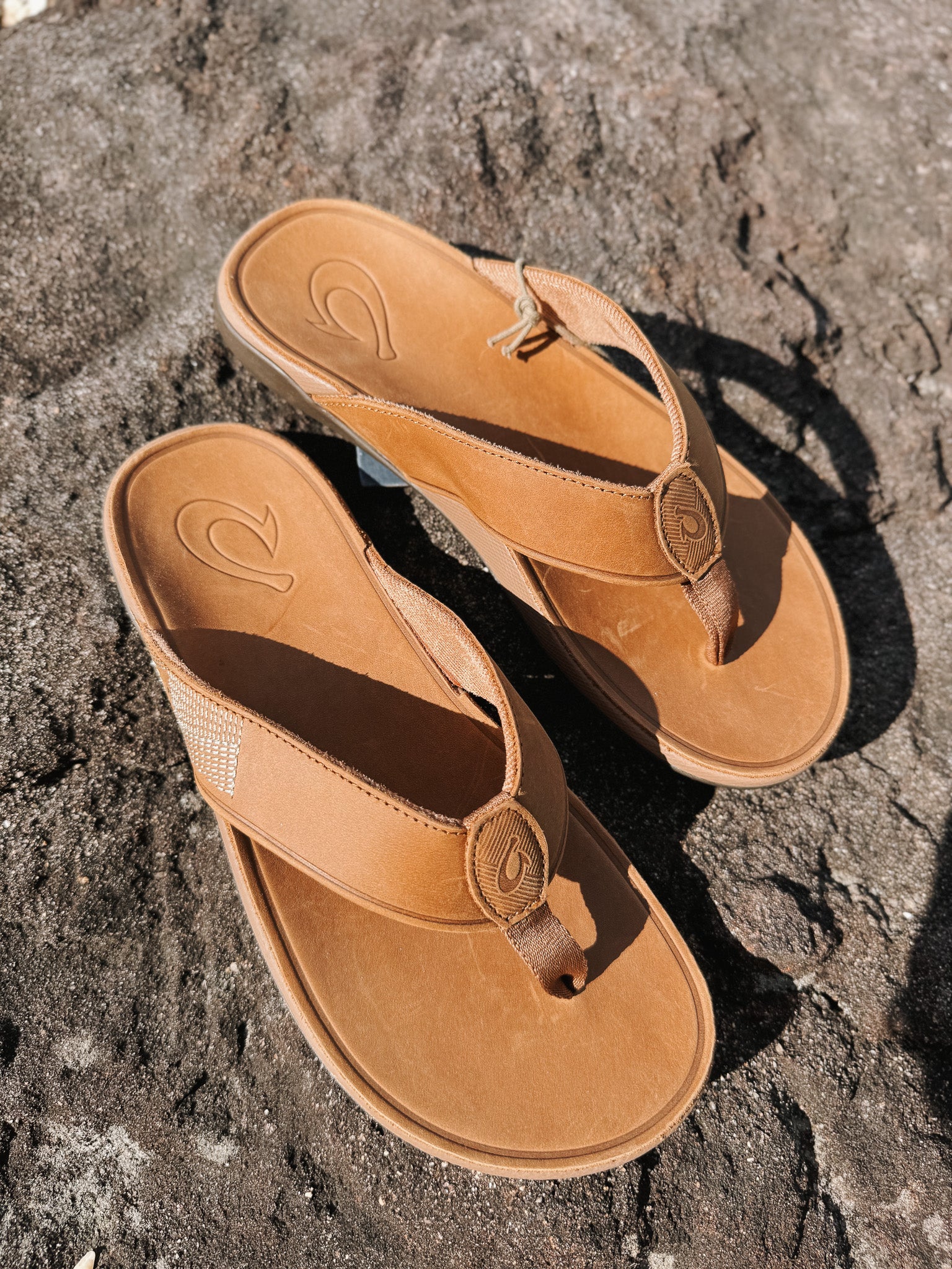 Men's Olukai Tuahine Toffee/Toffee Sandals - Image 12