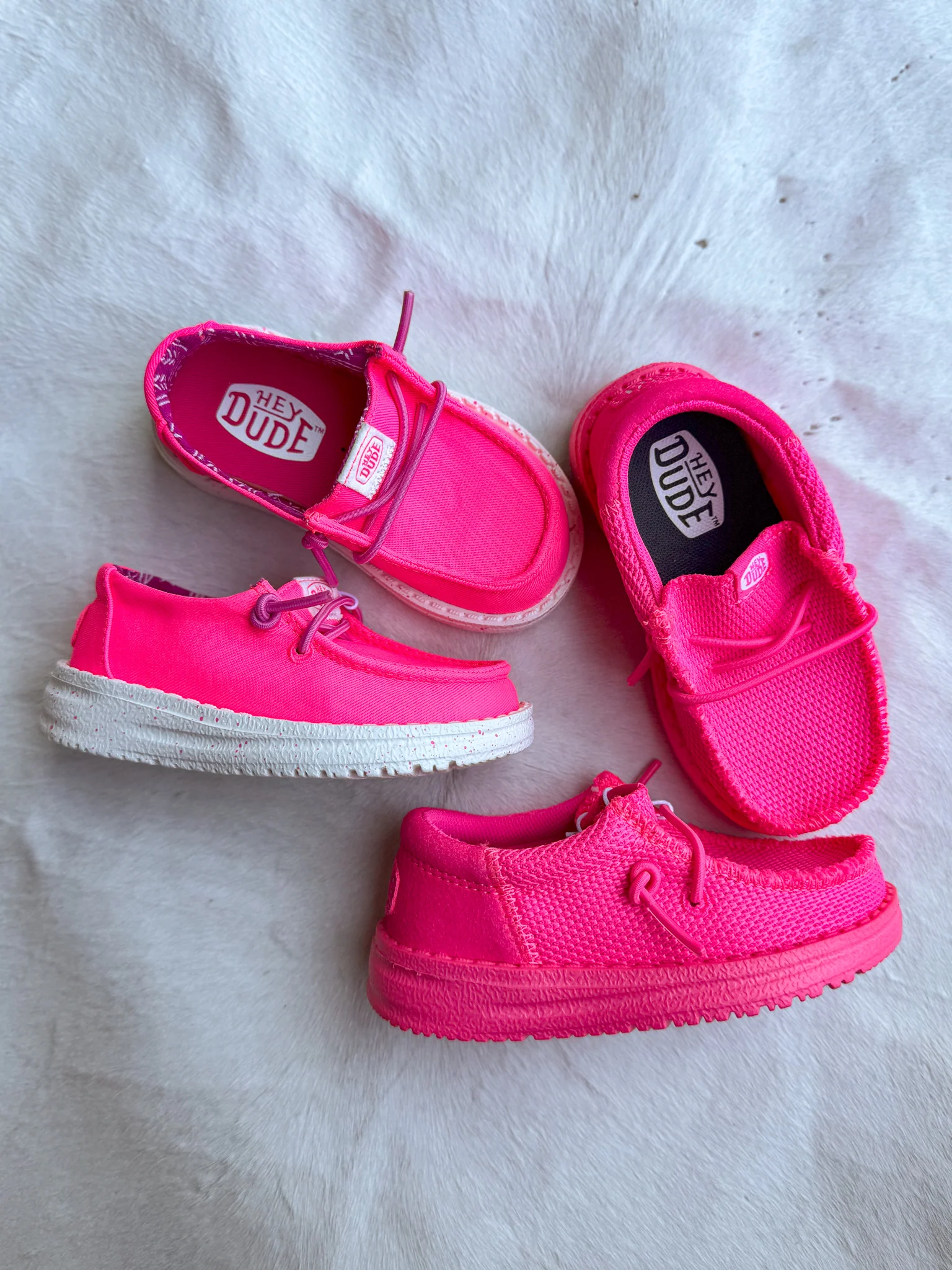 Hey Dude Wally Youth Funk Mono Electric Pink - Image 3